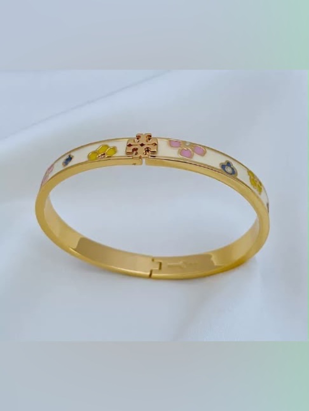 Tory Burch Gold Hexagon Flower Medium Bangle Bracelet